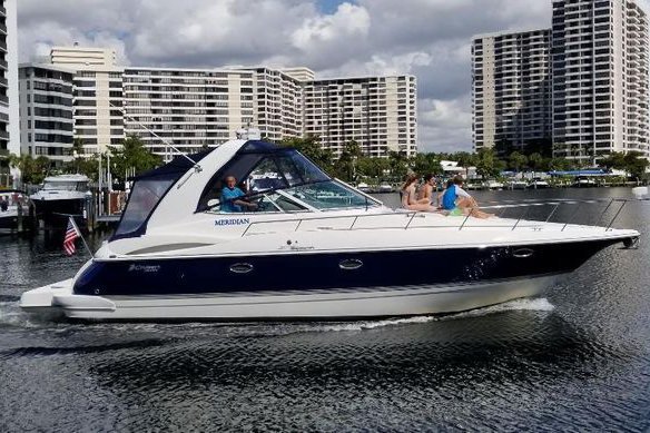 Seafaring Serenity: Miami Yacht Rental Escape
